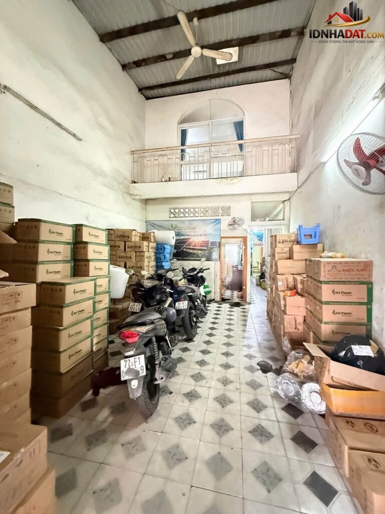 [Đánh Giá Bất Động Sản Sổ Đỏ] Nhà phố thổ cư có sổ đỏ tại Quận Gò Vấp, vị trí tiềm năng gần Emart