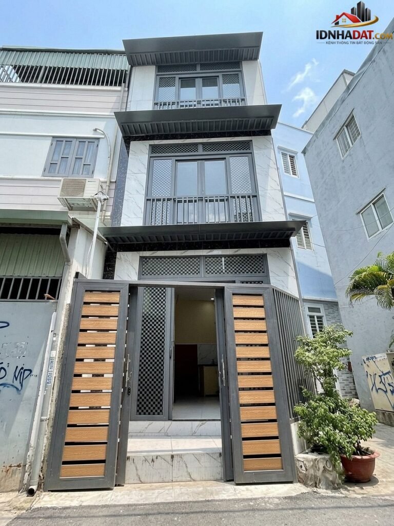 [Review Nhà Đất Sổ Đỏ] Nhà Lô Góc Mới Tinh 20m2 Gần ĐH Văn Lang, Pháp Lý Rõ Ràng, Giá 3.65 Tỷ