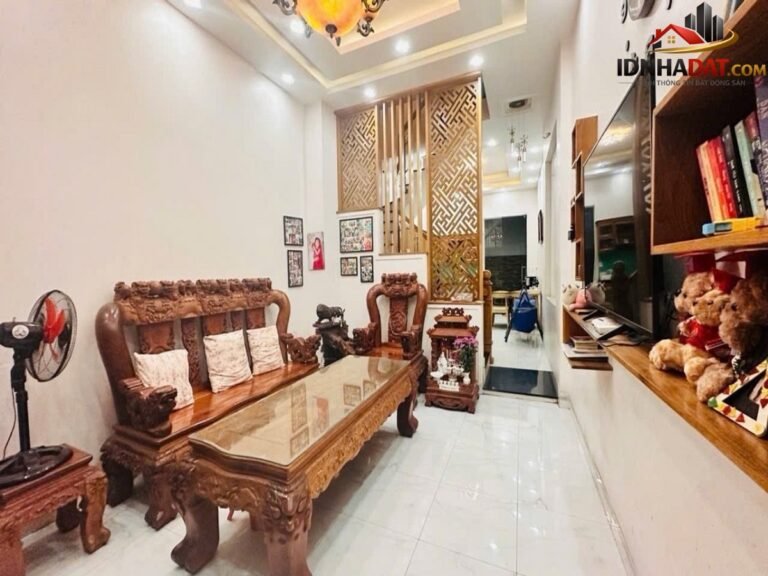 [Review Nhà Đất Sổ Đỏ] Nhà 3 Tầng Ngang 8m Tại Hiệp Bình Chánh, Thủ Đức – Giá 10.99 Tỷ, Sổ Đỏ Rõ Ràng
