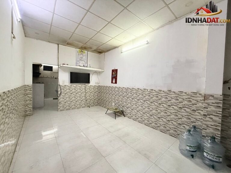 [Đánh Giá Bất Động Sản Sổ Đỏ] Nhà đất thổ cư có sổ đỏ tại Đường Tăng Bạt Hổ, Quận 11, TP.HCM – Vị trí sát Đại học Văn Lang