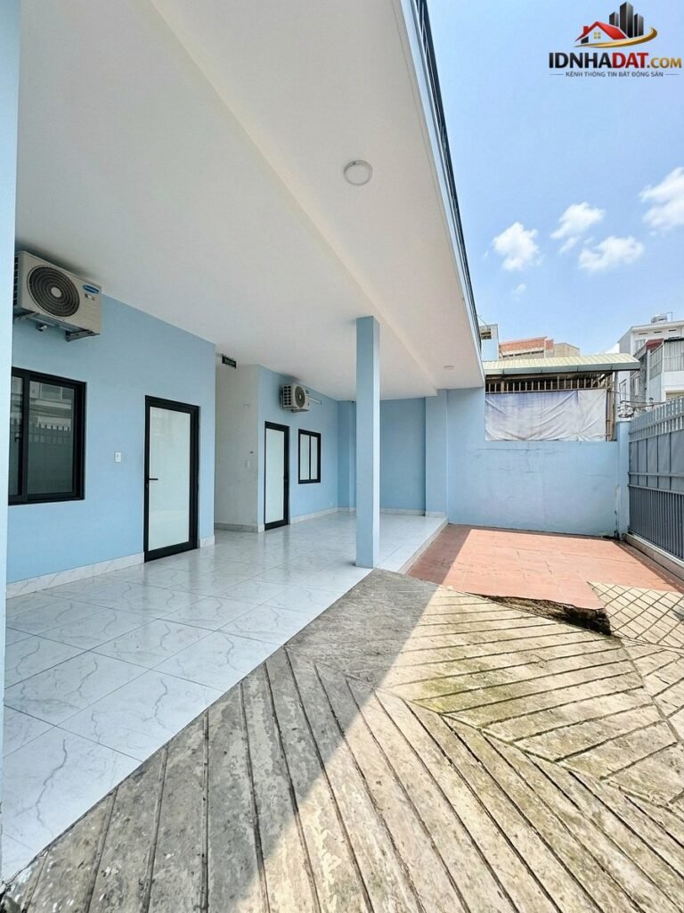 [Đánh Giá Bất Động Sản Sổ Đỏ] Căn Hộ Dịch Vụ 18 Phòng Tại Quốc Lộ 13, Tiềm Năng Sinh Lời Cao