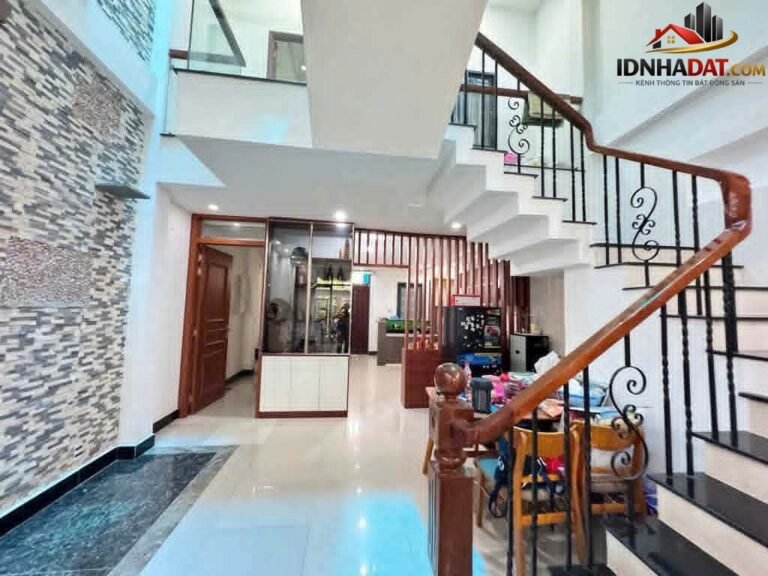 [Đánh Giá Bất Động Sản Sổ Đỏ] Nhà Mặt Tiền Đường Đoàn Văn Cừ, Đà Nẵng: 100m2, Pháp Lý Sổ Đỏ Rõ Ràng
