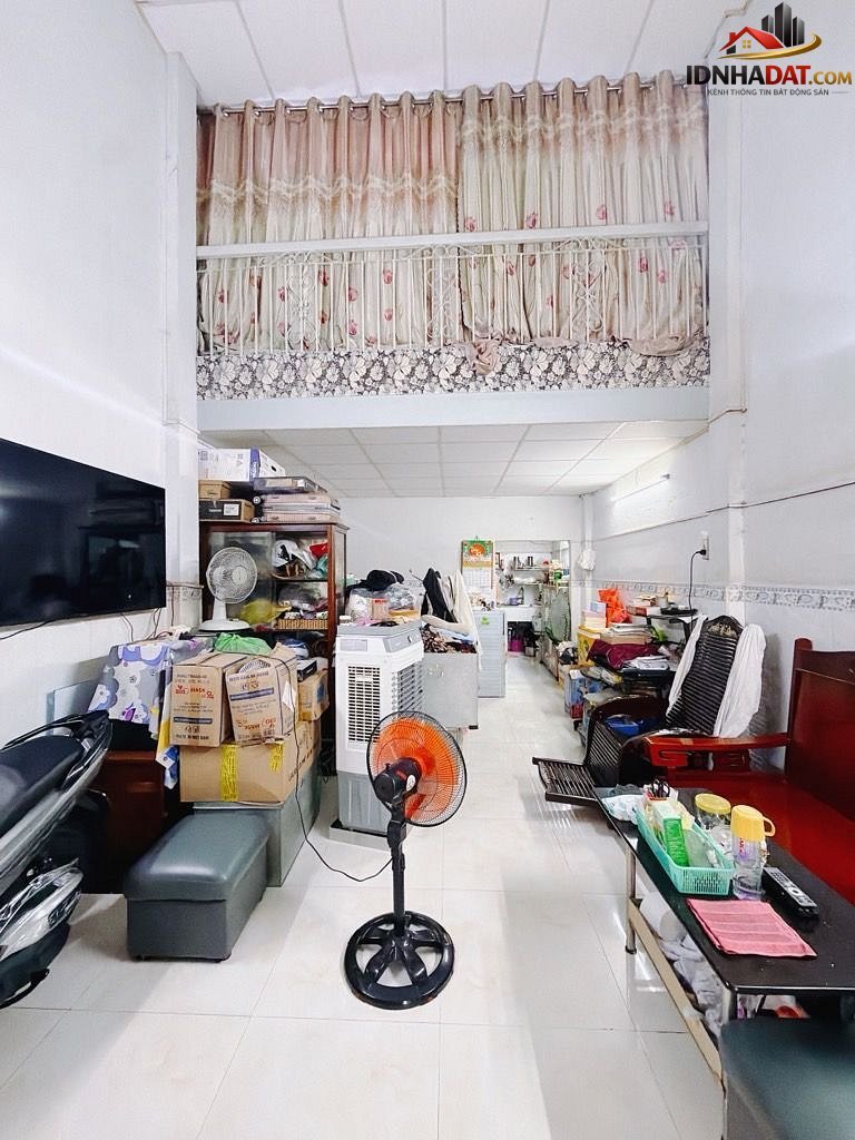 [Đánh Giá Bất Động Sản Sổ Đỏ] Nhà phố 57m2 Đường Hoàng Diệu, Quận 4 – Pháp lý rõ ràng, vị trí đắc địa