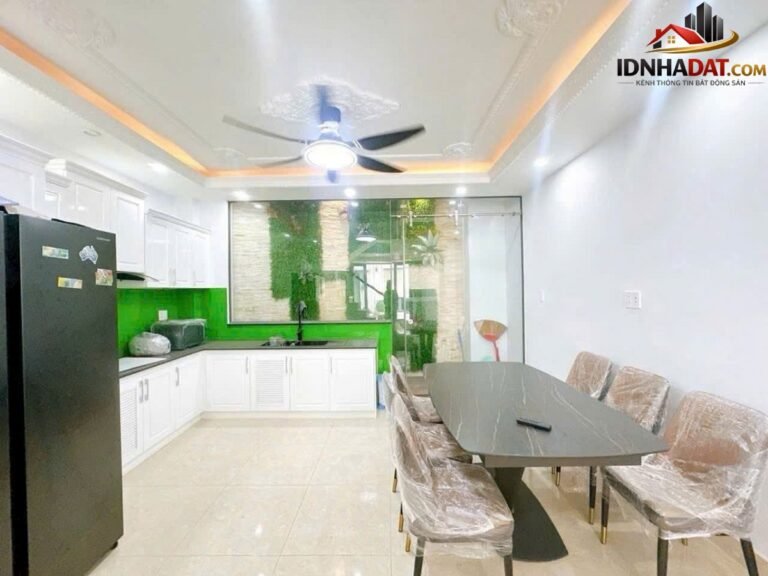 [Đánh Giá Bất Động Sản Sổ Đỏ] Nhà phố 4 tầng tại Đường Huỳnh Tấn Phát, Quận 7, TP.HCM – Pháp lý sổ đỏ, vị trí tiềm năng