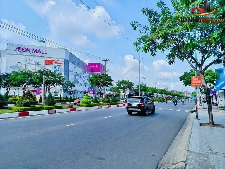 [Đánh Giá Bất Động Sản Sổ Đỏ] Nhà phố mặt tiền Đỗ Nhuận, Quận Tân Phú – Vị trí đắc địa cạnh Aeon Mall