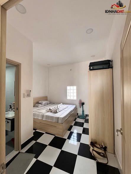 [Đánh Giá Bất Động Sản Sổ Đỏ] Nhà phố 3 lầu sổ đỏ riêng tại Quận 7 – Vị trí thuận lợi, pháp lý rõ ràng