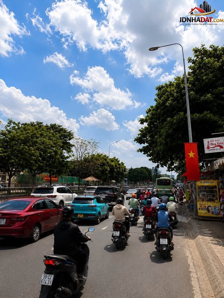 [Đánh Giá Bất Động Sản Sổ Đỏ] Nhà đất thổ cư có sổ đỏ mặt tiền đường 32m tại Tây Thạnh, Tân Phú, Hồ Chí Minh