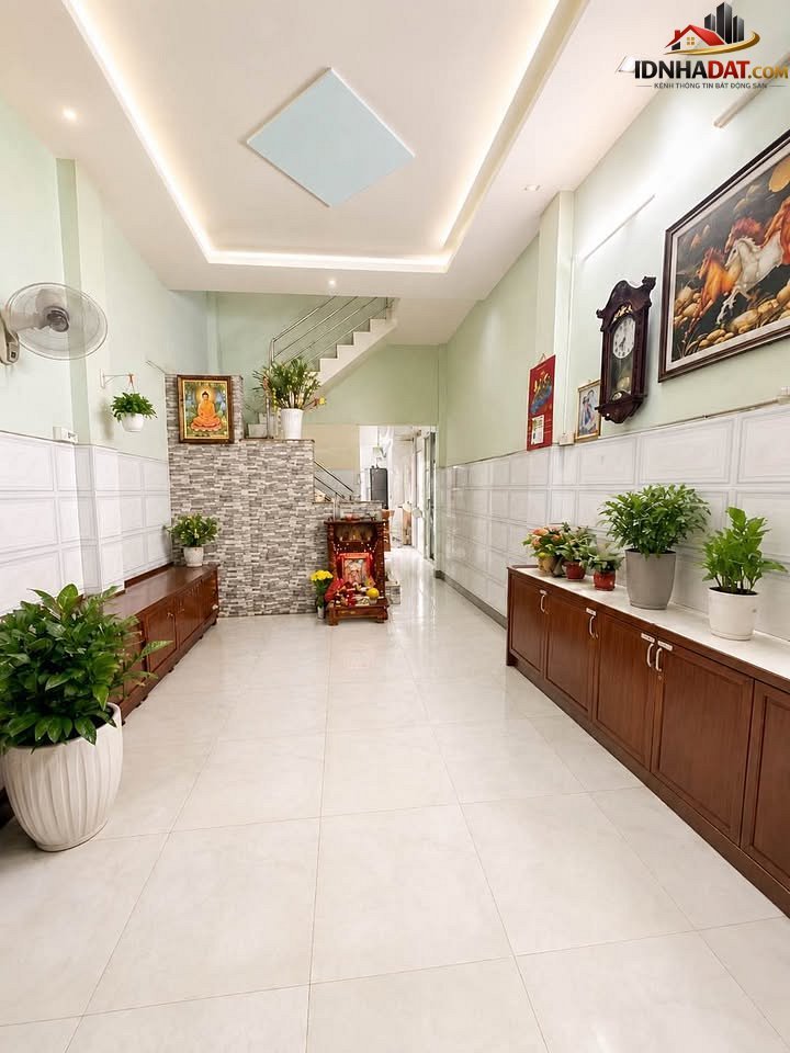 [Đánh Giá Bất Động Sản Sổ Đỏ] Nhà mặt phố Tân Phú, TP Hồ Chí Minh – Vị trí đắc địa, pháp lý rõ ràng