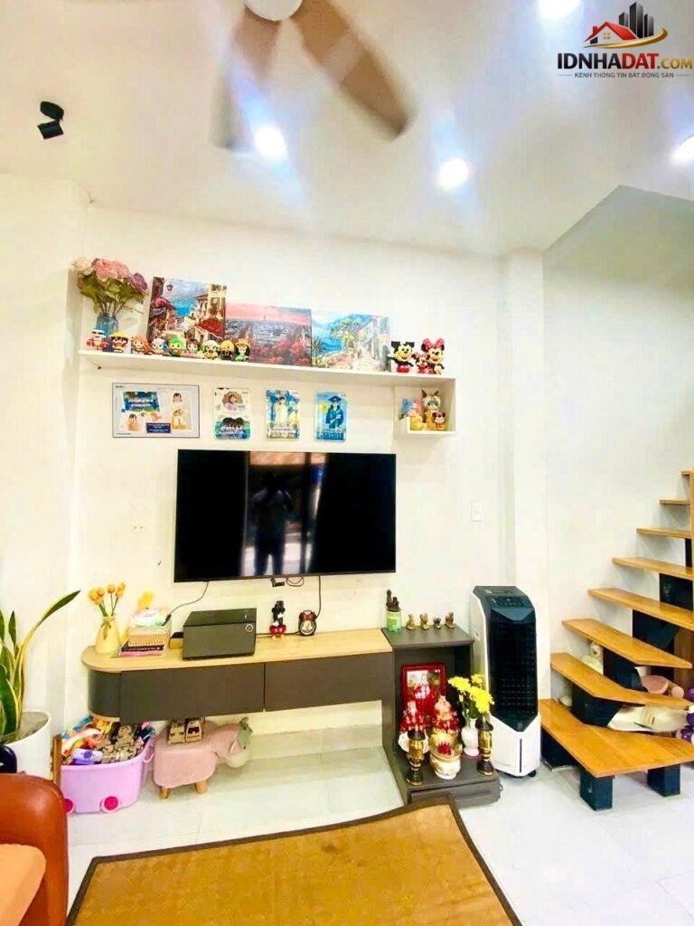 [Đánh Giá Bất Động Sản Sổ Đỏ] Nhà 2 Tầng Căn Góc Hẻm Xe Hơi Đường Số 8 Linh Xuân, Thủ Đức – Đầy Đủ Pháp Lý Sổ Đỏ