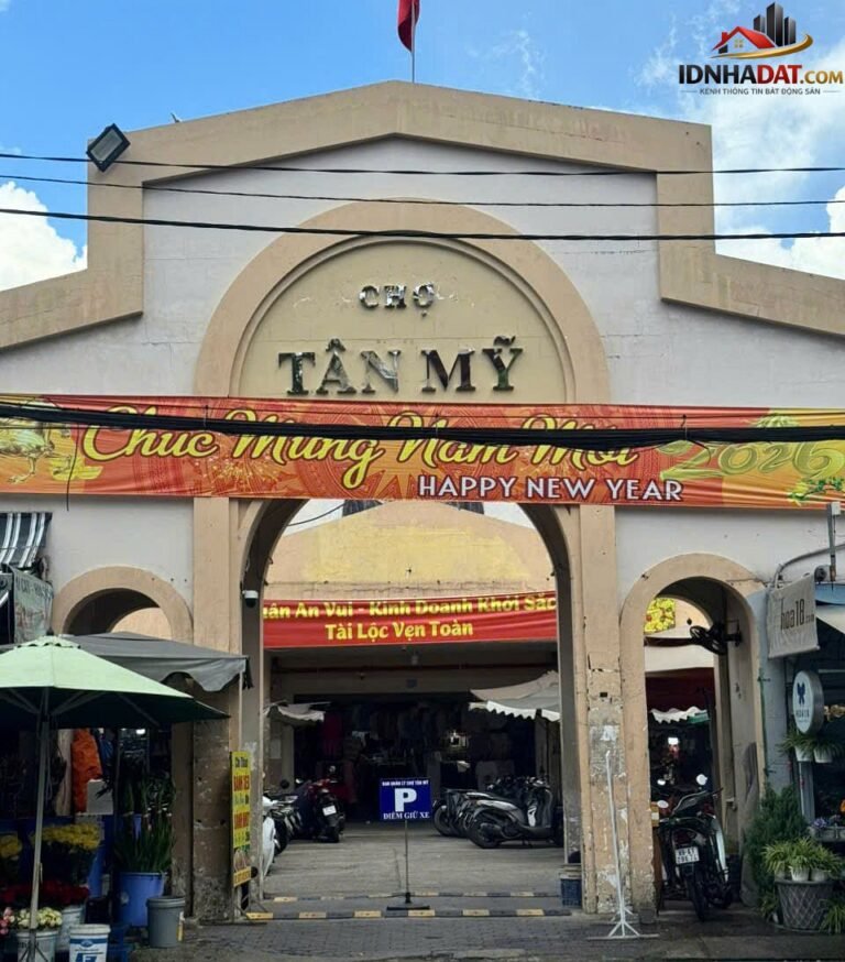 [Đánh Giá Bất Động Sản Sổ Đỏ] Nhà phố thổ cư có sổ đỏ tại Tân Phú, TP Hồ Chí Minh với tiềm năng sinh lời cao