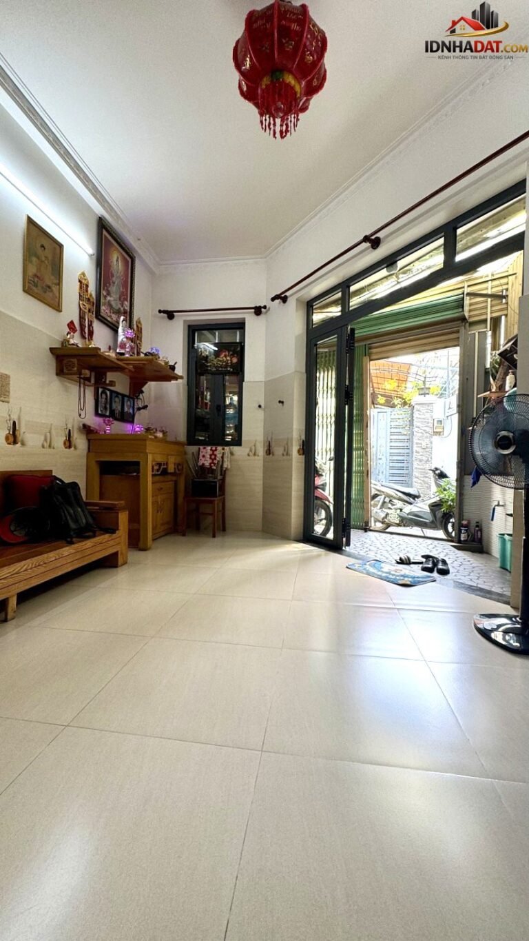 [Review Nhà Đất Sổ Đỏ] Nhà Lô Góc 2 Tầng Hẻm Xe Hơi 58m² Tại Linh Chiểu, Thủ Đức
