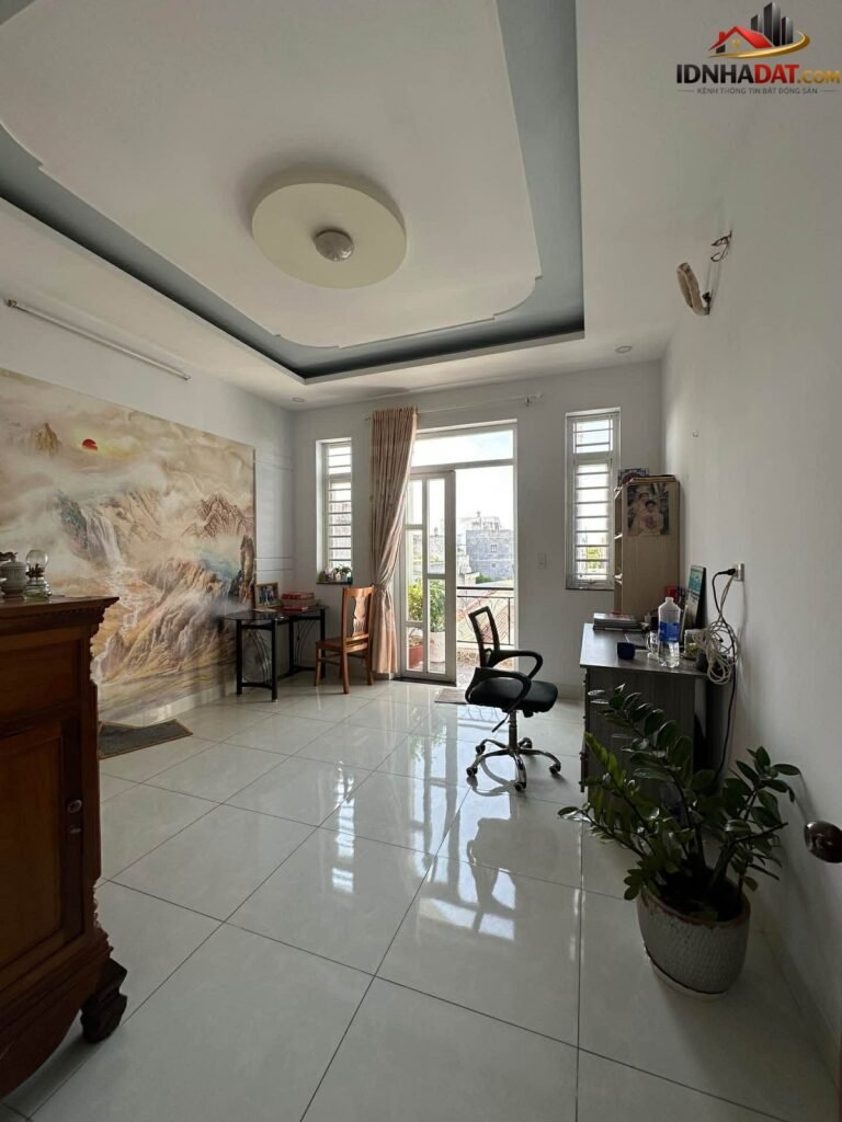 [Đánh Giá Bất Động Sản Sổ Đỏ] Nhà phố 3 tầng tại An Phú Đông, Quận 12 – Pháp lý rõ ràng, hẻm xe hơi