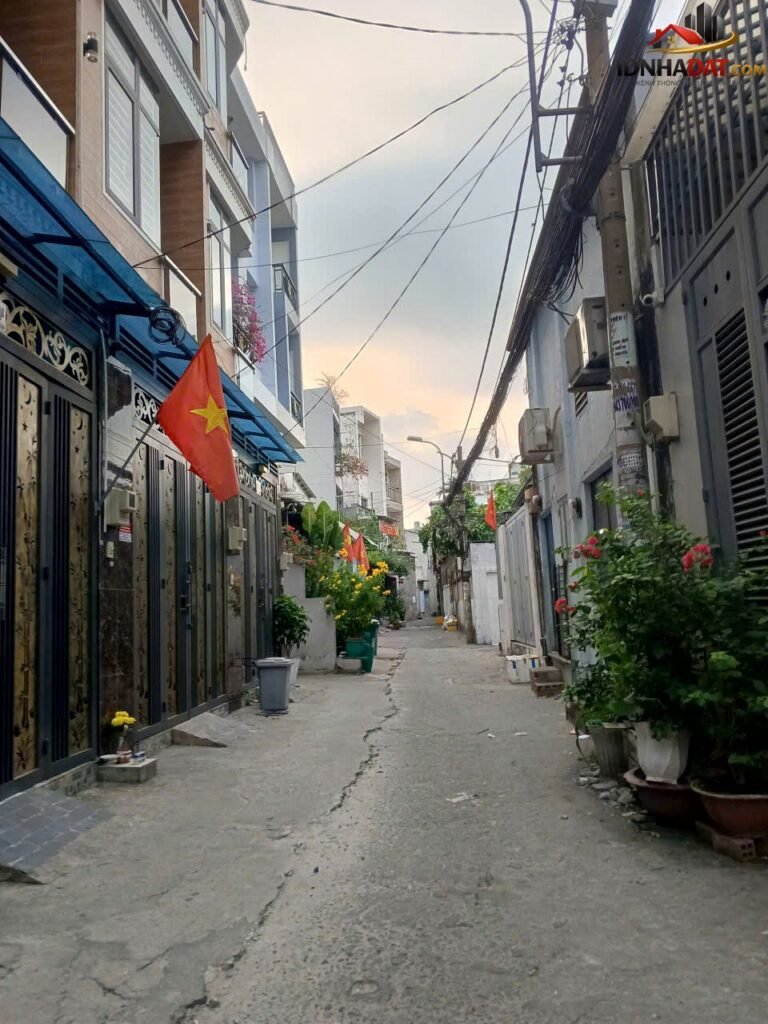 [Review Nhà Đất Sổ Đỏ] Nhà phố 4 tầng tại Đường Quang Trung, Gò Vấp – Pháp lý sổ đỏ đầy đủ