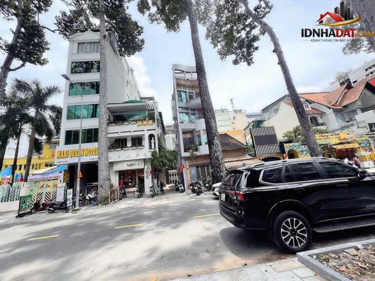 [Đánh Giá Bất Động Sản Sổ Đỏ] Nhà Khách Sạn MARI QUEEN HOTEL 8 Tầng Tại Đường Sương Nguyệt Ánh, Quận 1, TP.HCM – Vị Trí Đắc Địa, Pháp Lý Sổ Đỏ Rõ Ràng