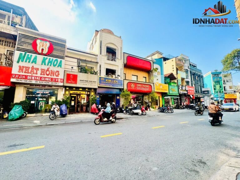 [Đánh Giá Bất Động Sản Sổ Đỏ] Nhà phố 2 tầng tại đường Nguyễn Hữu Cầu, Quận 1 – Vị trí kinh doanh đắc địa, pháp lý sổ đỏ.