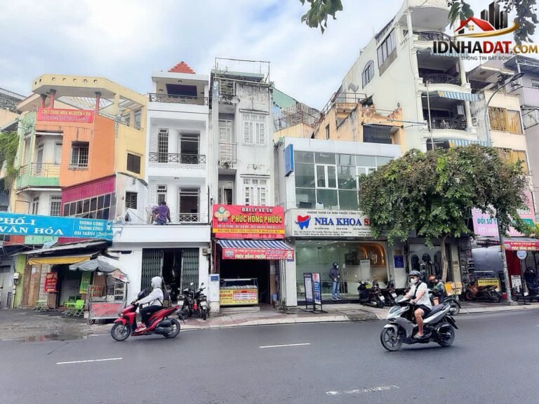 [Đánh Giá Bất Động Sản Sổ Đỏ] Nhà phố mặt tiền Đinh Tiên Hoàng, Quận 1 – Vị trí đắc địa, pháp lý sổ đỏ rõ ràng