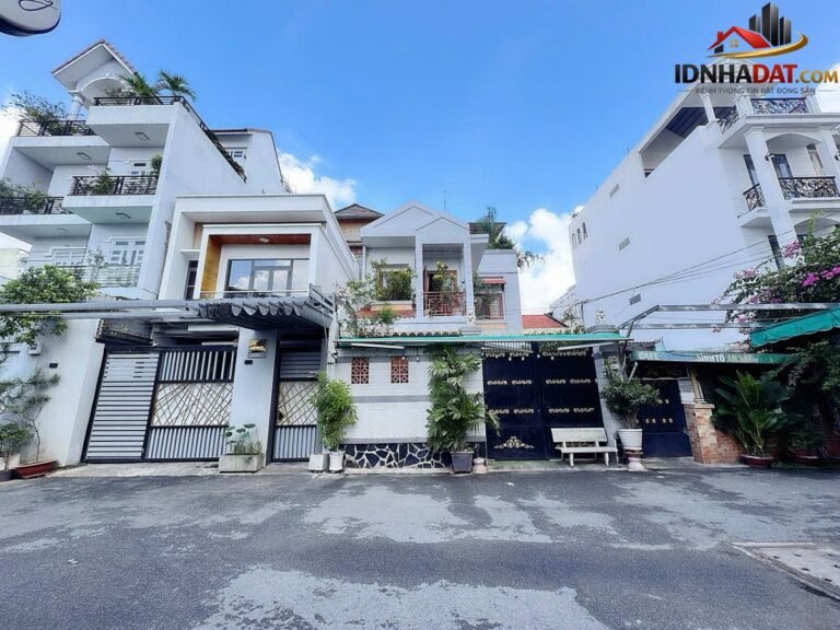 [Đánh Giá Bất Động Sản Sổ Đỏ] Biệt thự 3 tầng Đường Trần Xuân Soạn, Quận 7 – Vị trí đắc địa và pháp lý rõ ràng