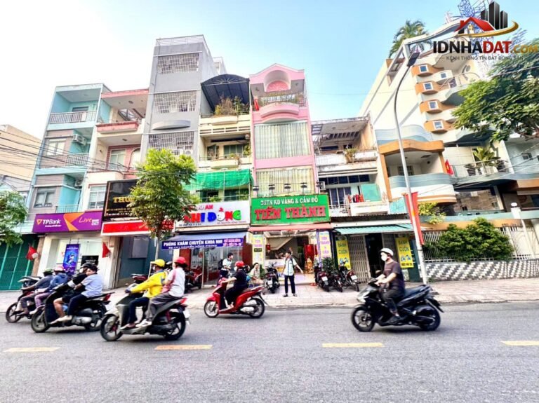 [Review Nhà Đất Sổ Đỏ] Bán nhà phố 6 tầng mặt tiền Đường Vĩnh Hội, Quận 4 – Pháp lý rõ ràng, sổ đỏ riêng