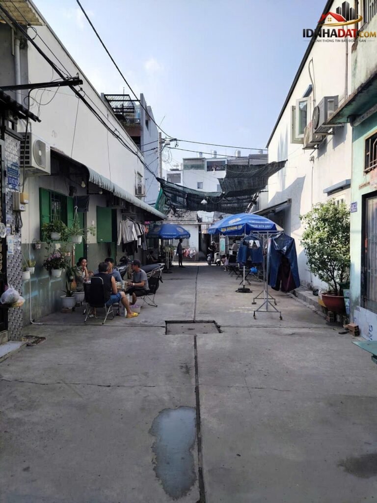 [Review Nhà Đất Sổ Đỏ] Nhà phố 2 tầng 38m2 tại Liên khu 4-5, Tân Phú – Vị trí đắc địa gần chợ Bình Thành