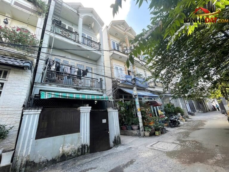 [Đánh Giá Bất Động Sản Sổ Đỏ] Nhà 4 Tầng Hẻm Xe Hơi Huỳnh Tấn Phát, Quận 7 – Pháp Lý Sổ Đỏ, Vị Trí Đắc Địa