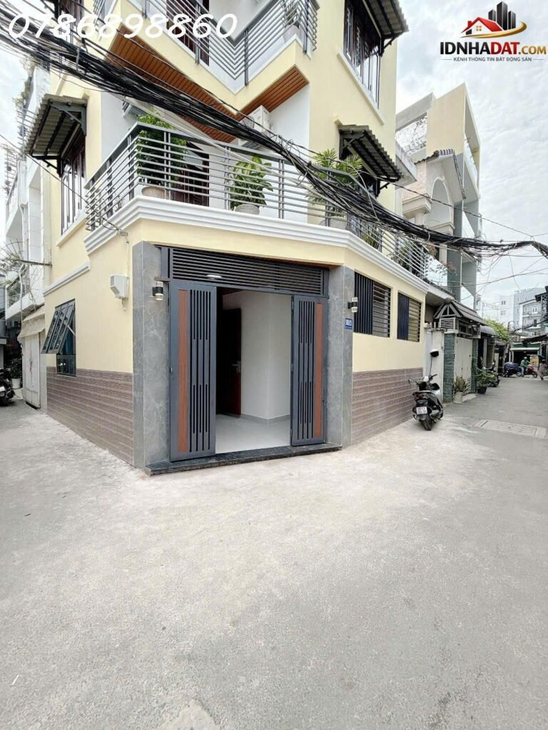 [Đánh Giá Bất Động Sản Sổ Đỏ] Nhà Góc 2 Mặt Tiền 490m2 Tại Trung Tâm Quận 7, Sổ Đỏ Rõ Ràng