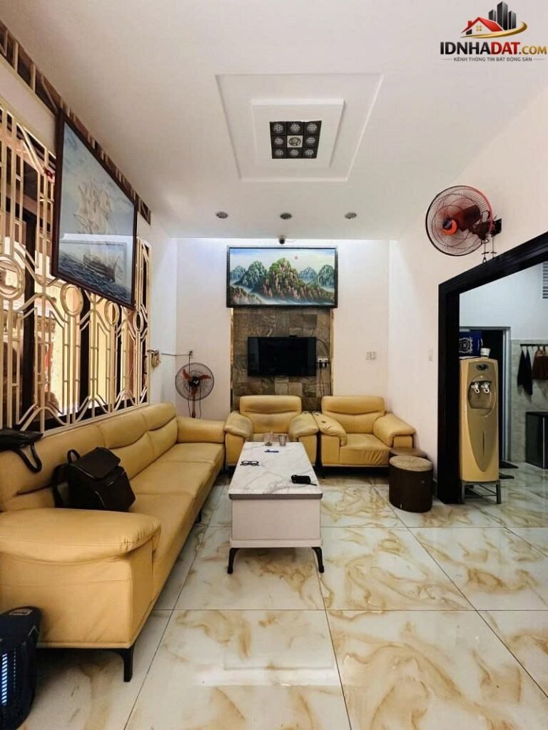 [Đánh Giá Bất Động Sản Sổ Đỏ] Nhà Mặt Tiền Ca Văn Thỉnh, Quận Tân Bình – Vị Trí Đắc Địa, Pháp Lý Rõ Ràng