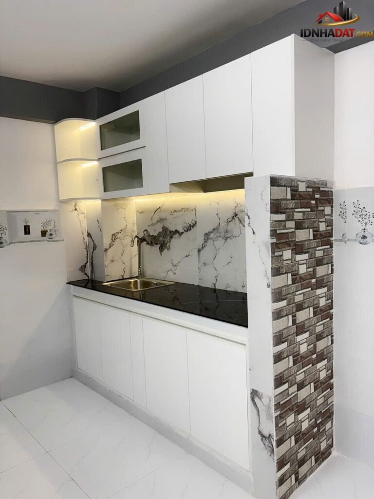[Review Nhà Đất Sổ Đỏ] Bán nhà phố 43m2 tại Đường 3/2, Quận 11 – Sổ đỏ pháp lý rõ ràng, giá chỉ 6.98 tỷ
