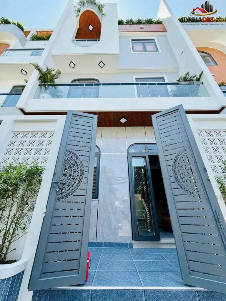 [Đánh Giá Bất Động Sản Sổ Đỏ] Nhà Hẻm 1942 Huỳnh Tấn Phát, Nhà Bè – 5 Phòng Ngủ, Pháp Lý Rõ Ràng