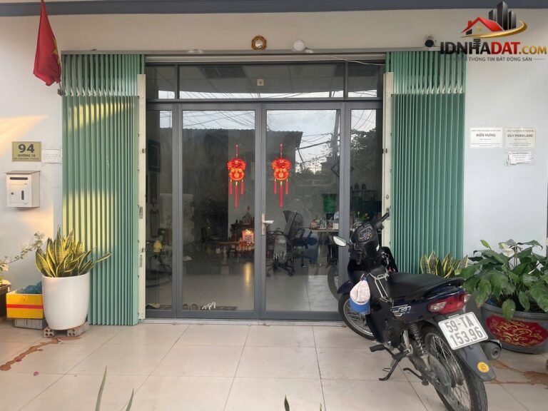 [Đánh Giá Bất Động Sản Sổ Đỏ] Nhà Mặt Tiền 180m2 Khu Vực Linh Trung, Thủ Đức: Pháp Lý Rõ Ràng, Tiềm Năng Tăng Giá Cao