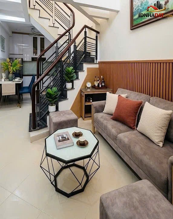 [Đánh Giá Bất Động Sản Sổ Đỏ] Nhà phố 3 tầng tại Huỳnh Văn Bánh, Phú Nhuận – Vị trí thuận lợi, pháp lý sổ đỏ rõ ràng