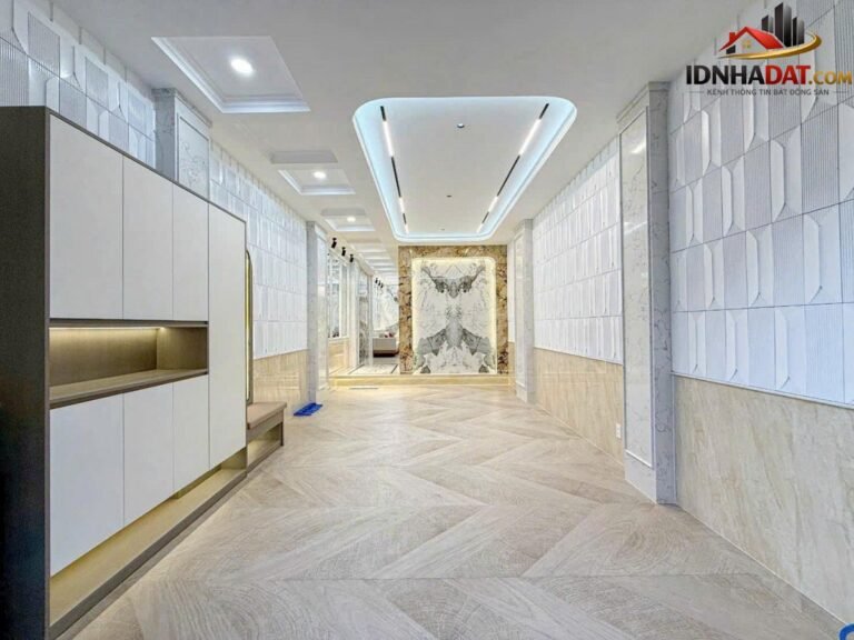 [Review Nhà Đất Sổ Đỏ] Nhà phố kết hợp văn phòng, có thang máy tại Lâm Văn Bền, Quận 7, TP.HCM