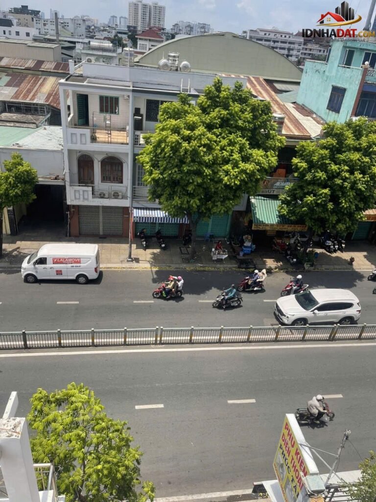 [Đánh Giá Bất Động Sản Sổ Đỏ] Nhà phố mặt tiền đường Lũy Bán Bích, Tân Phú – Diện tích 177m2, sổ đỏ đầy đủ