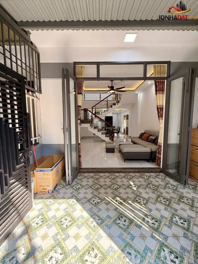 [Đánh Giá Bất Động Sản Sổ Đỏ] Nhà 2 Tầng K196 Âu Cơ, Đà Nẵng – Vị Trí Gần Chợ Hòa Khánh, Pháp Lý Sổ Đỏ Rõ Ràng