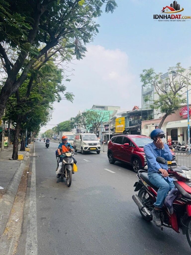 [Đánh Giá Bất Động Sản Sổ Đỏ] Nhà Mặt Tiền Kinh Doanh 60m2 Đường Kênh Tân Hóa, Quận Tân Phú – Pháp Lý Sổ Đỏ Rõ Ràng