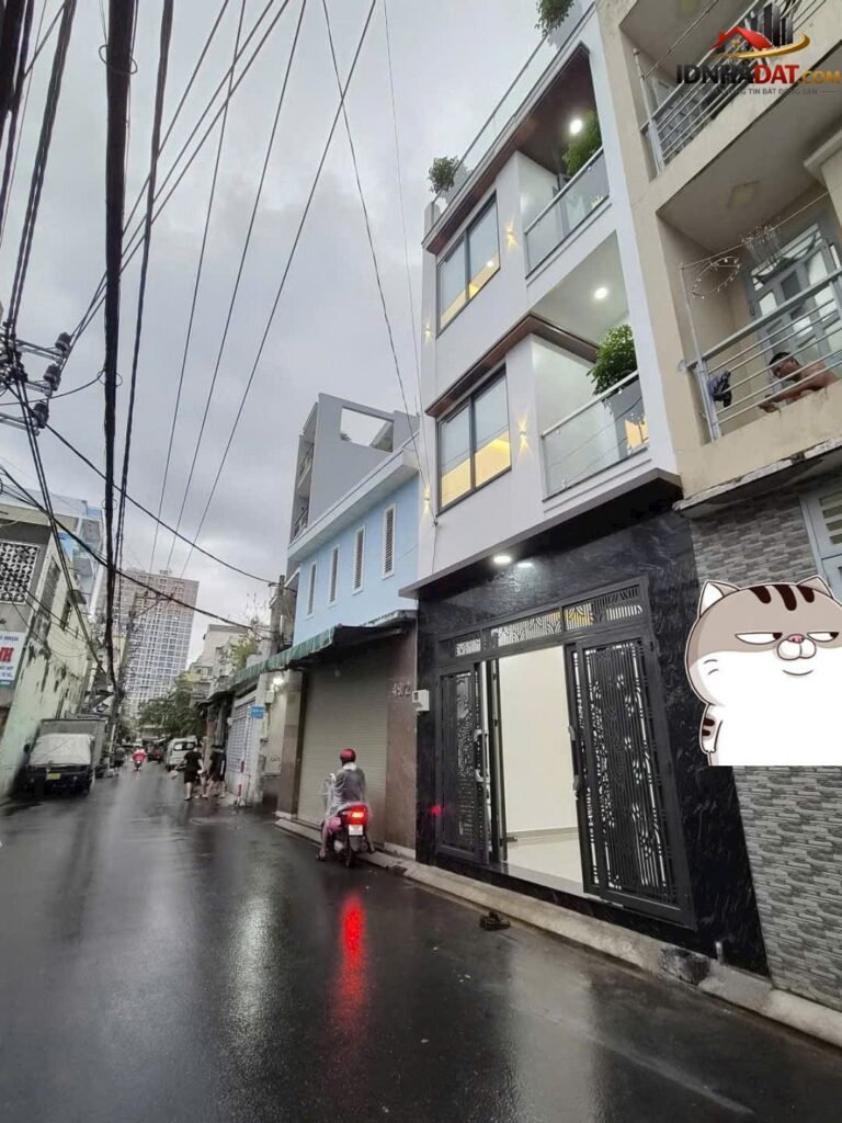 [Đánh Giá Bất Động Sản Sổ Đỏ] Nhà phố 3 tầng tại Đường Lương Thế Vinh, Quận Tân Phú – Vị trí đẹp, pháp lý sổ đỏ rõ ràng