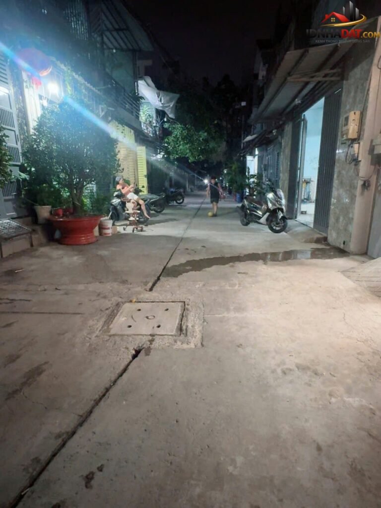 [Đánh Giá Bất Động Sản Sổ Đỏ] Nhà Mặt Phố Tân Phú, Pháp Lý Rõ Ràng, Tiềm Năng Khai Thác Cao