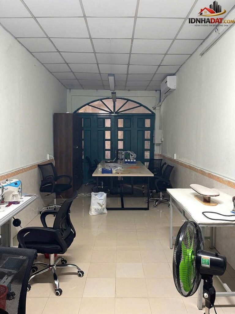 [Review Nhà Đất Sổ Đỏ] Sang nhượng shop thời trang mặt tiền Hoàng Văn Thụ, Phú Nhuận, TP.HCM – Vị trí đắc địa, pháp lý rõ ràng