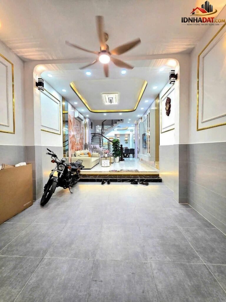 [Đánh Giá Bất Động Sản Sổ Đỏ] Nhà phố 4 tầng tại Huyện Nhà Bè, TP Hồ Chí Minh – Vị trí đắc địa, pháp lý rõ ràng với sổ đỏ