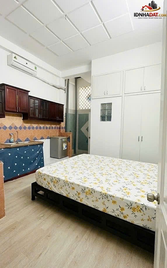 [Đánh Giá Bất Động Sản Sổ Đỏ] Nhà 4 Tầng Tại Đường Hoàng Việt, Quận Tân Bình – Vị Trí Đắc Địa, Pháp Lý Rõ Ràng