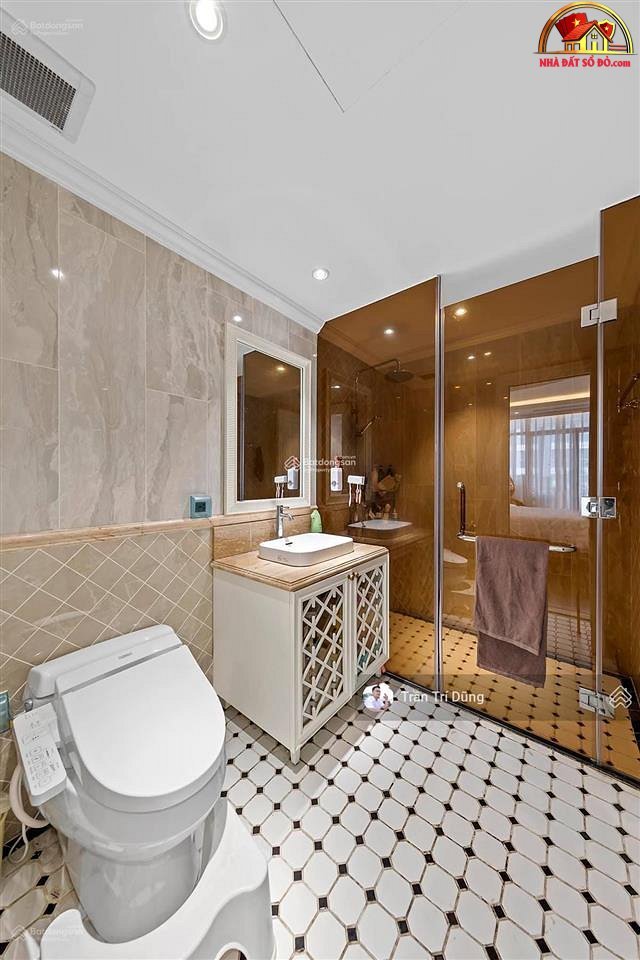 Bán nhà đất Đường Vinhomes Central Park – Phường cũ Không xác định – Quận Bình Thạnh – Phường mới Không xác định – Thành phố Hồ Chí Minh Diện tích 168 m2 – Giá 20 tỷ