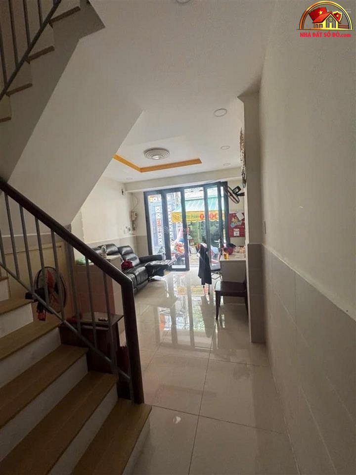 Bán nhà đất Đường Nguyễn Văn Luông – Phường cũ Không xác định – Quận 6 – Phường mới Không xác định – Thành phố Hồ Chí Minh Diện tích 46 m2 – Giá 6.39 tỷ