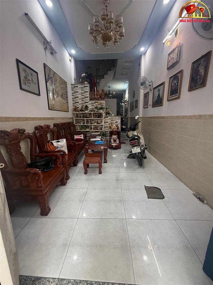 Bán nhà đất Đường lớn – Phường cũ Không xác định – Phường mới Không xác định – Thành phố Hồ Chí Minh Diện tích 60m2 Giá 7.9 tỷ