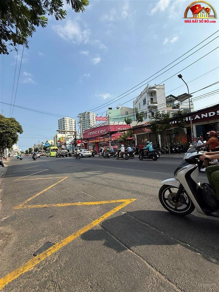 bán nhà đất Đường Âu Cơ – Phường cũ Tân Phú Quận Tân Phú – Phường mới Tân Phú – Thành phố Hồ Chí Minh diện tích 360 m2 giá 110 tỷ