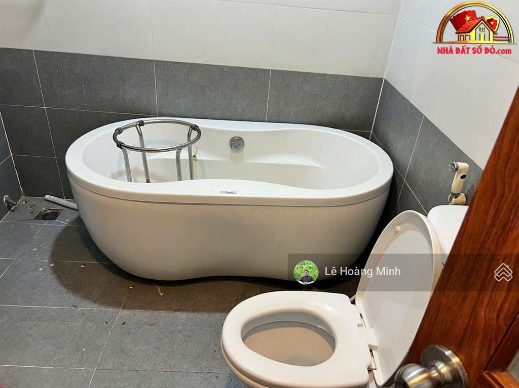 Nhà mặt tiền 5 tầng sân thượng thang máy đường Song Hành – Phường cũ Đông Hưng Thuận Quận 12 – Phường mới Không xác định – Thành phố Hồ Chí Minh diện tích 106 m² giá 11 tỷ
