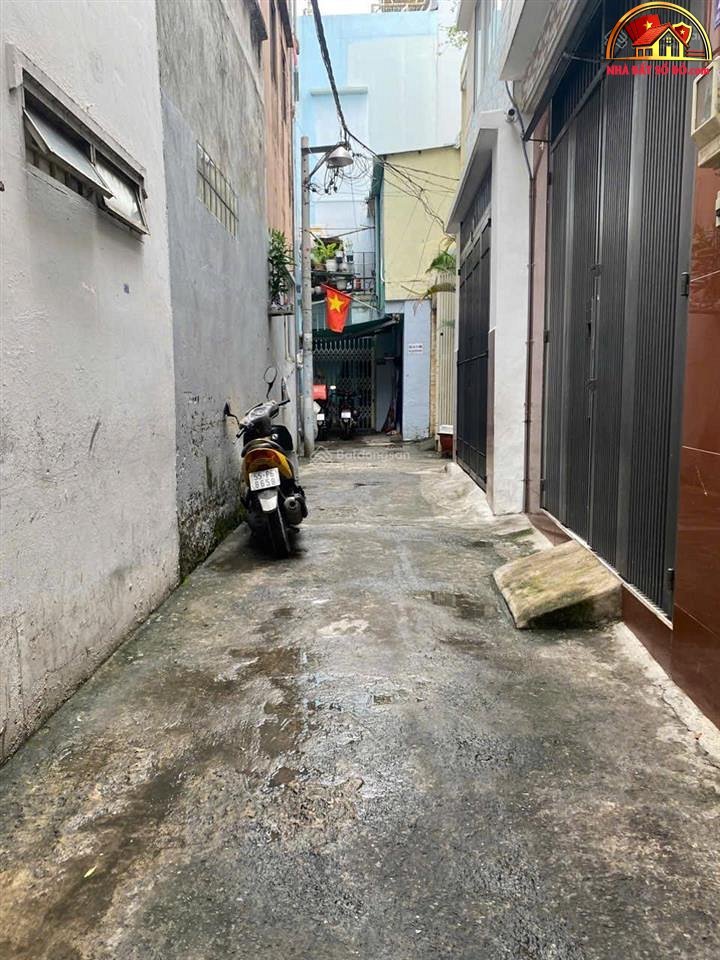 Tân Bình gấp bán nhà 2 tầng đường Bàu Cát – Phường 11 – Quận Tân Bình – Thành phố Hồ Chí Minh diện tích 21 m2 giá 2.3 tỷ