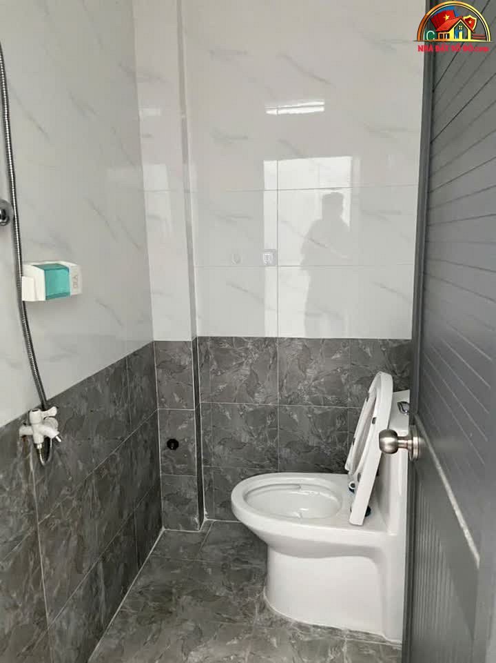 Bán nhà đất Đường Lý Thánh Tông – Phường cũ Phú Thạnh Quận Tân Phú – Phường mới Phú Thạnh – Thành phố Hồ Chí Minh Diện Tích 85 m² Giá 11.7 tỷ