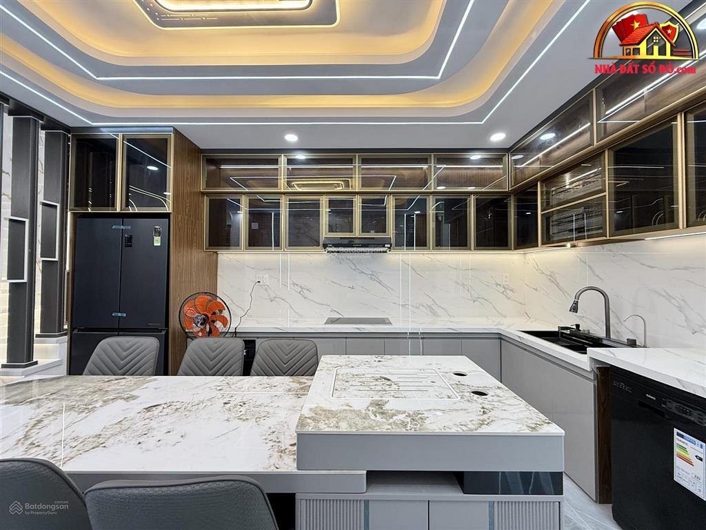 Bán nhà đất Đường Trung Chánh – Phường cũ Không xác định – Quận Không xác định – Thành phố Hồ Chí Minh diện tích 72 m2 giá 8.6 tỷ