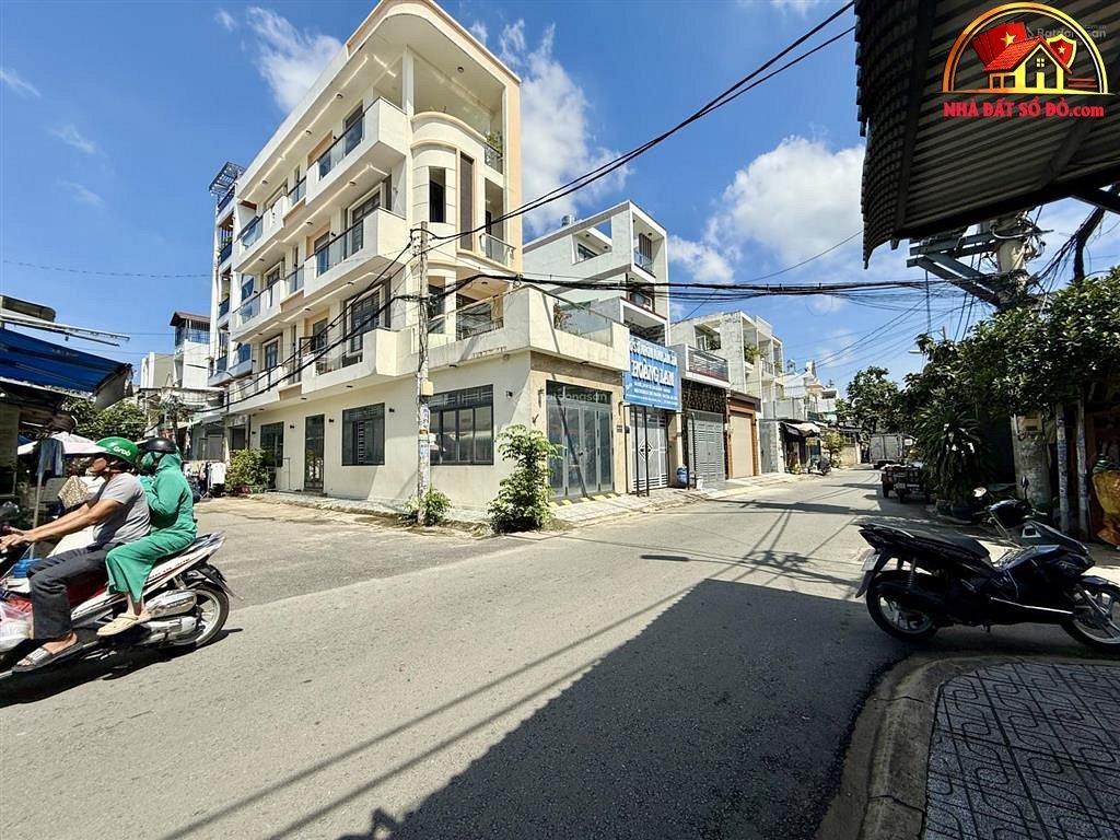 Bán nhà đất Đường Trung Chánh – Phường cũ Không xác định – Quận Không xác định – Thành phố Hồ Chí Minh diện tích 72 m2 giá 8.6 tỷ