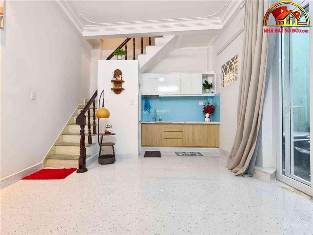 Lạc Long Quân – Nhà đẹp ở ngay – 3 tầng BTCT – nhỉnh 4 tỷ – diện tích 24 m2 – Bán nhà đất Đường Lạc Long Quân – Phường cũ 10 Quận Tân Bình – Phường mới 10 – Thành phố Hồ Chí Minh