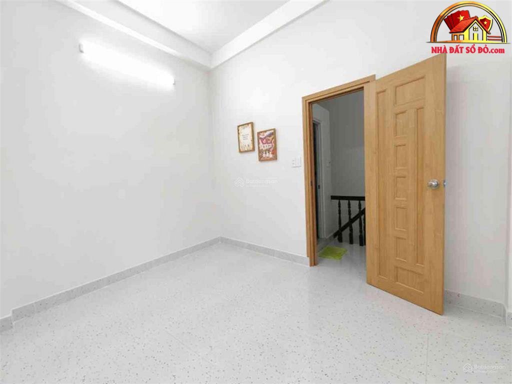 Lạc Long Quân – Nhà đẹp ở ngay – 3 tầng BTCT – nhỉnh 4 tỷ – diện tích 24 m2 – Bán nhà đất Đường Lạc Long Quân – Phường cũ 10 Quận Tân Bình – Phường mới 10 – Thành phố Hồ Chí Minh